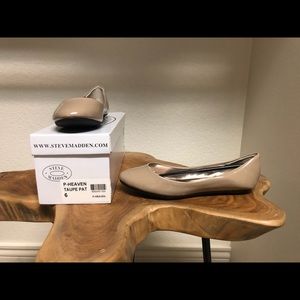Steve Madden Heaven Patent Flat / New / Size 6